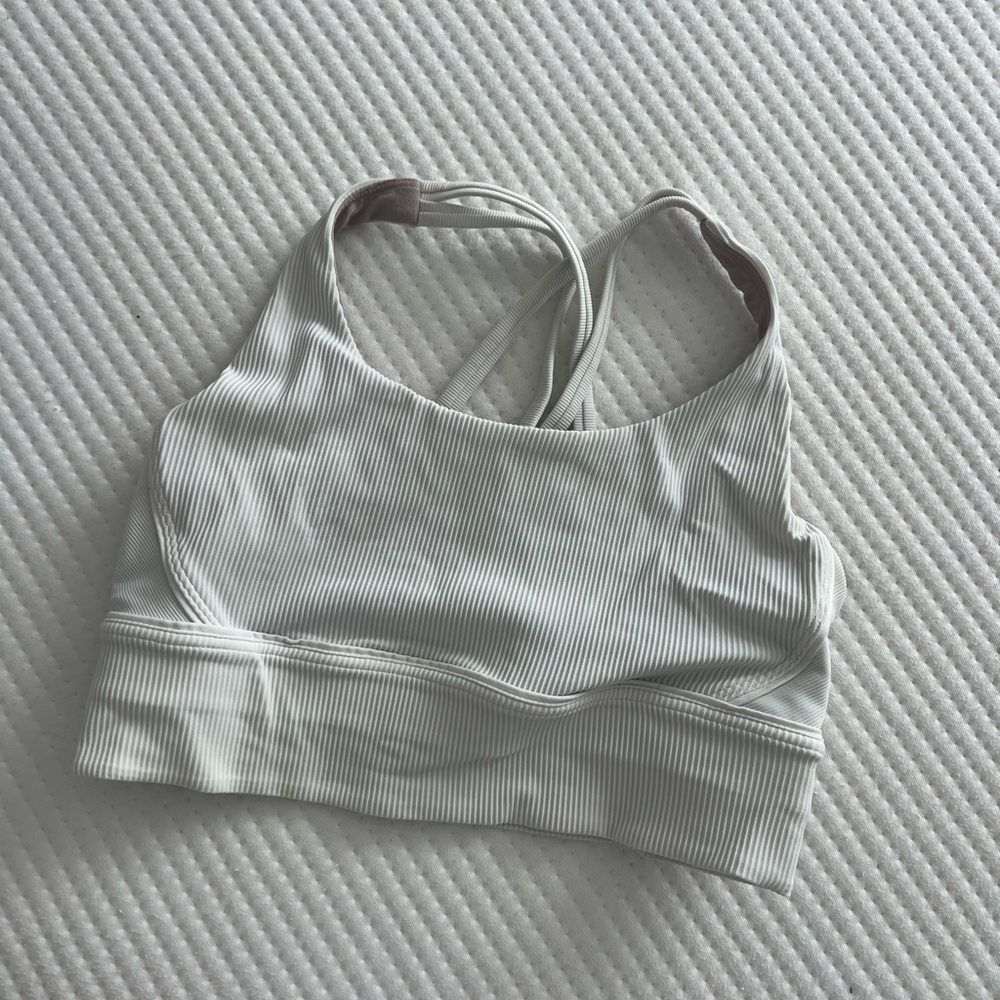 Lululemon white ribbed sports bra size 6